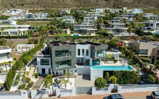 Exclusiva Villa de Lujo con Vista al Mar, Piscina Infinita y Spa Privado en Villes del Vent, Jávea