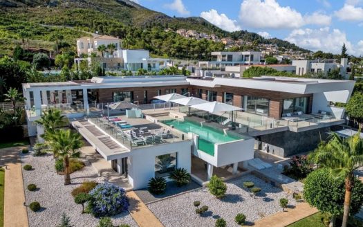 Exclusiva Villa de Lujo con Vistas Panorámicas en Jávea